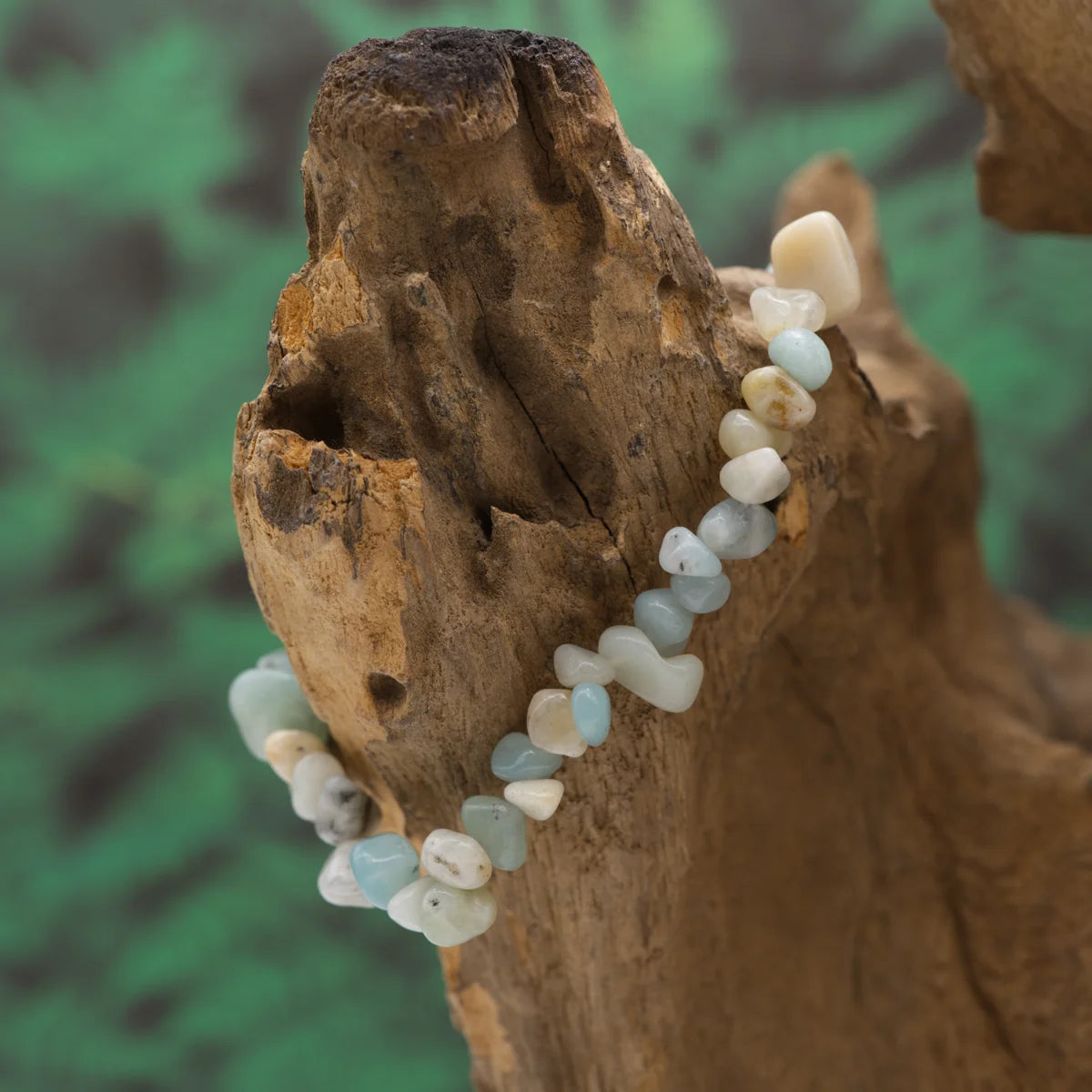Splitterarmband aus Amazonit mit blaugrünem Schimmer – bringt Harmonie und Ausgeglichenheit.
