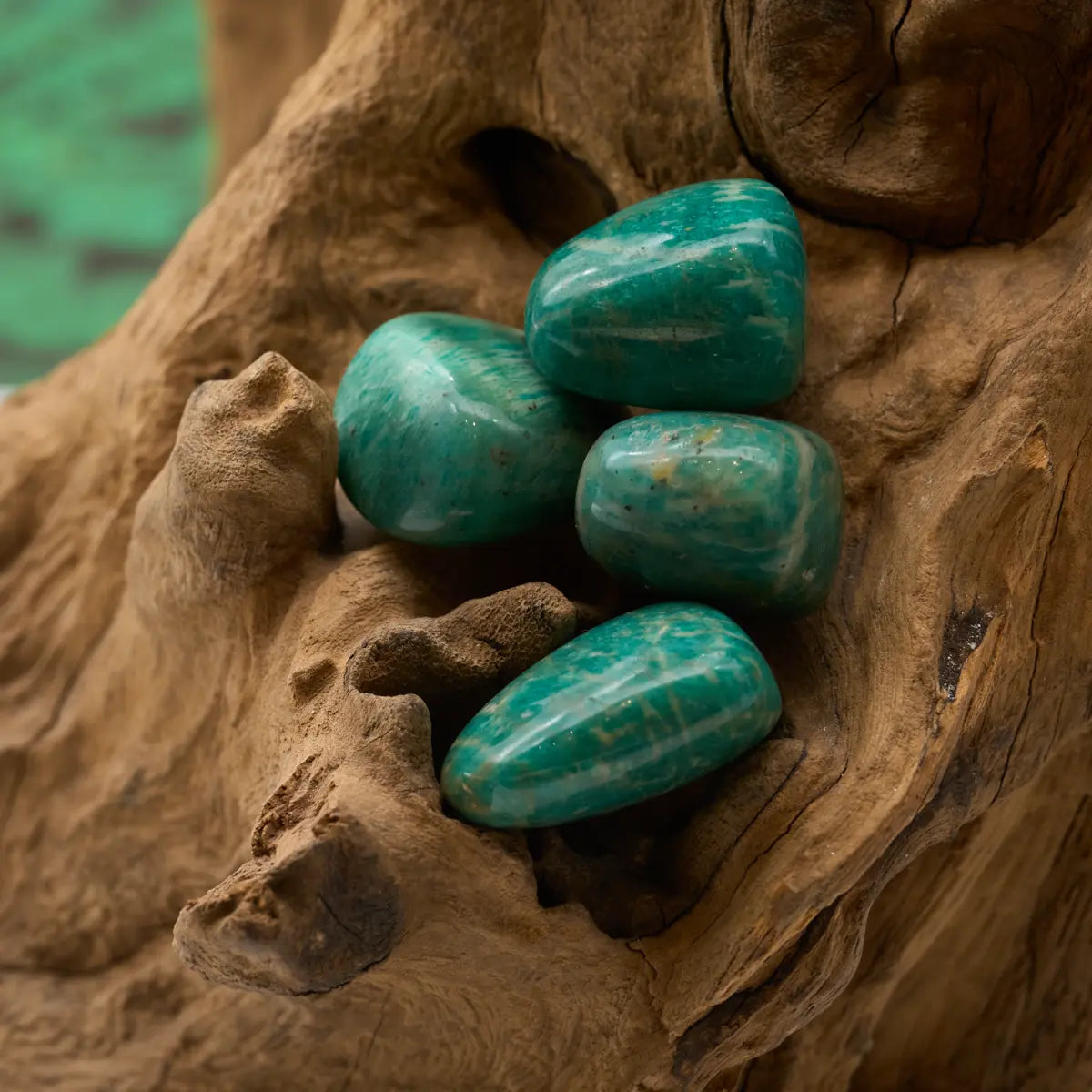 Türkisgrüner Amazonit-Trommelstein – beruhigt Geist und Herz.