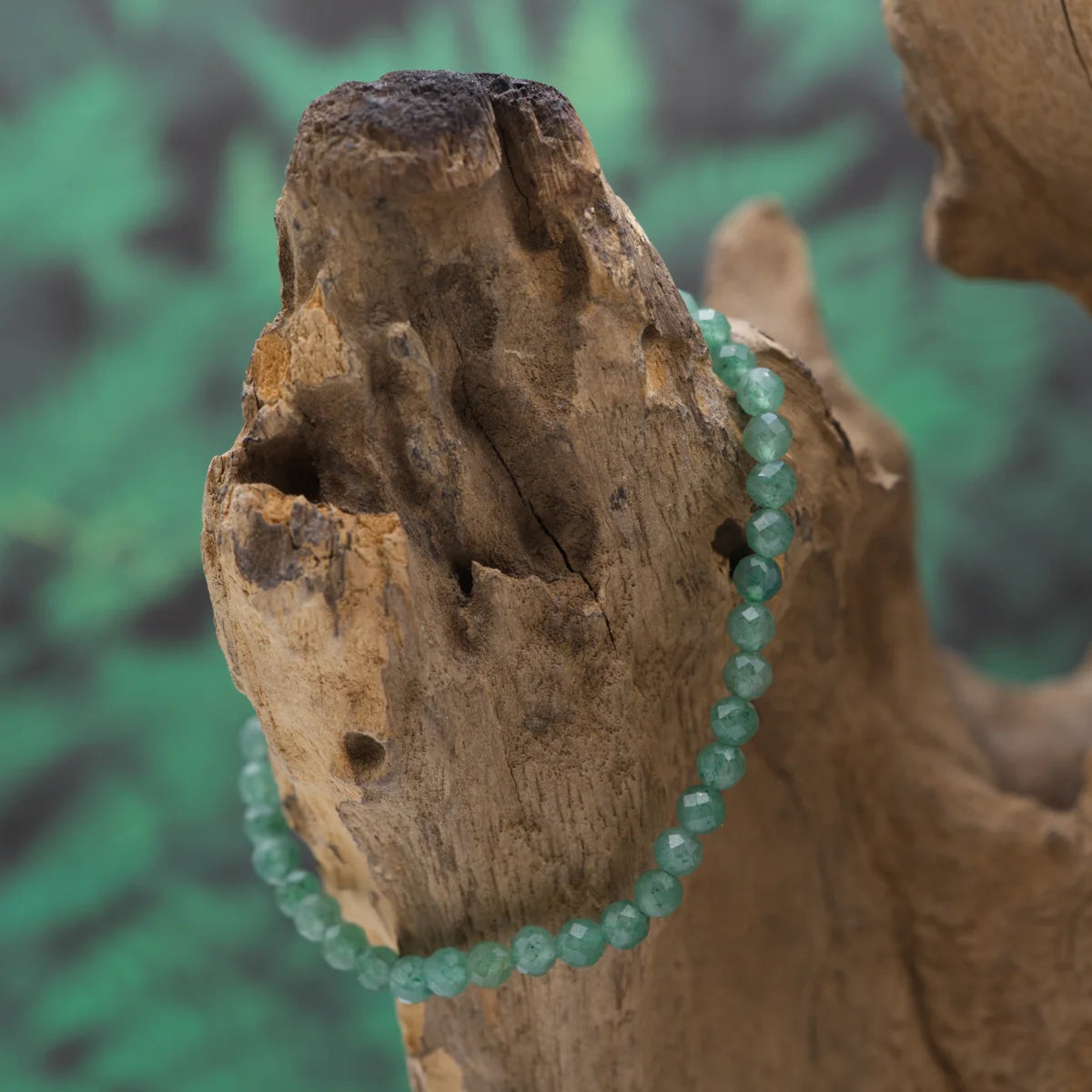 Edelstein-Armband aus 4 mm facettiertem Aventurin – fördert Gelassenheit und Selbstvertrauen.