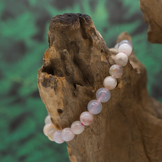 Edelstein-Armband aus 8 mm Kirschblüten-Chalcedon – öffnet Herz und Geist für Sanftmut.