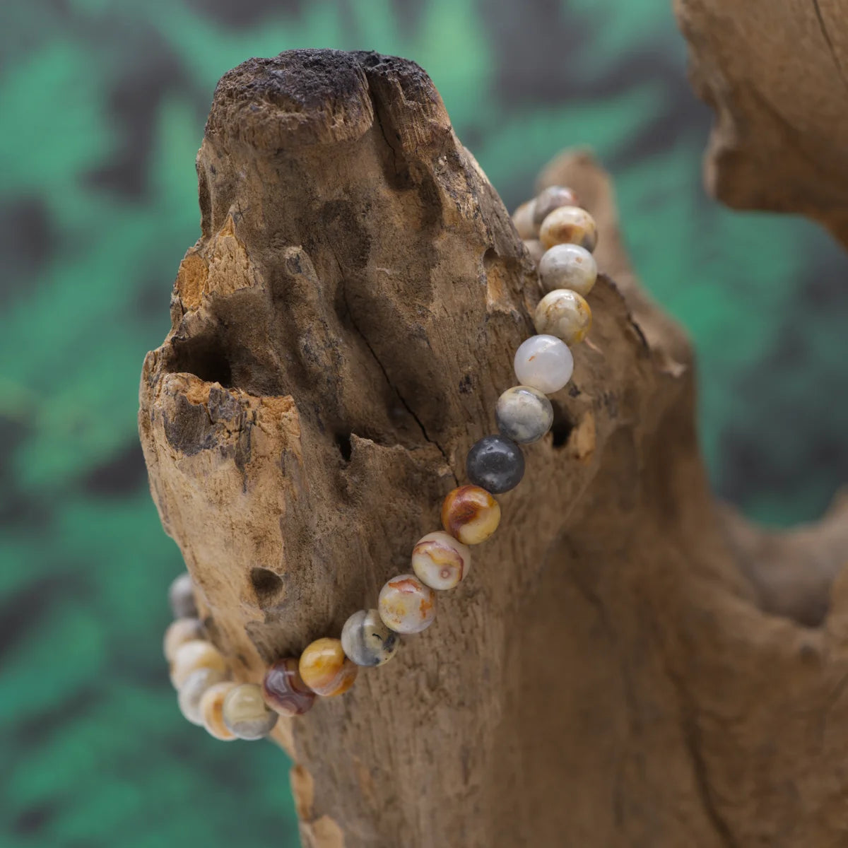 Edelstein-Armband aus 6 mm Crazy-Lace-Achat – belebt und bringt Lebensfreude.