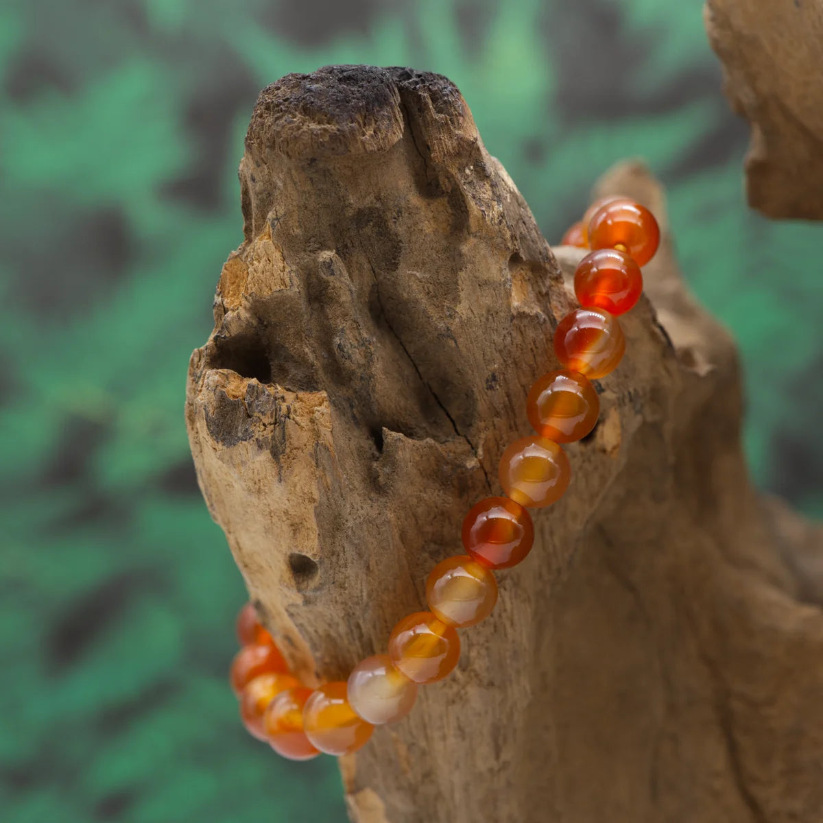 Edelstein-Armband aus 8 mm Karneol-Perlen – aktiviert Energie und Lebensfreude.