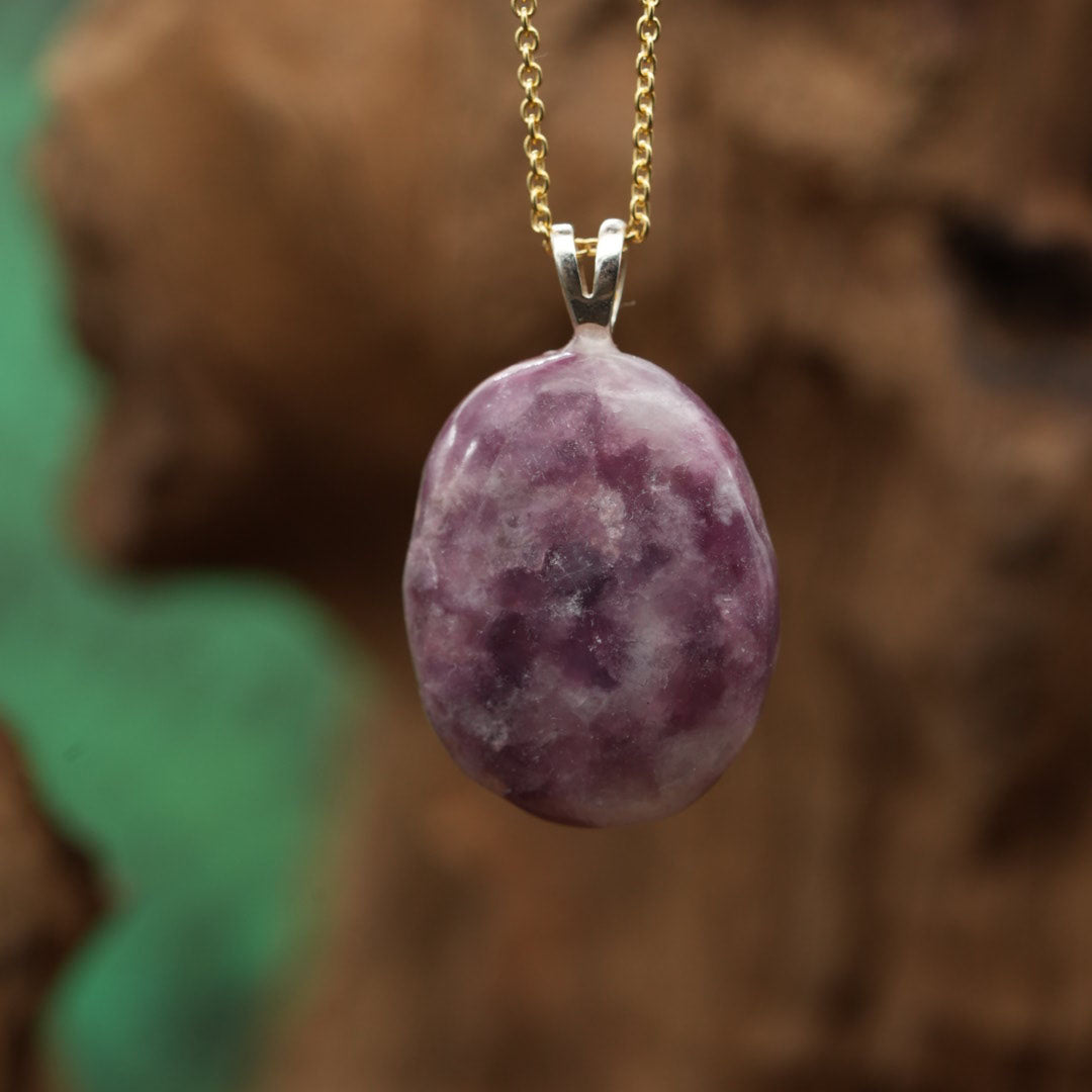 Lepidolith oval rot-violett Anhänger