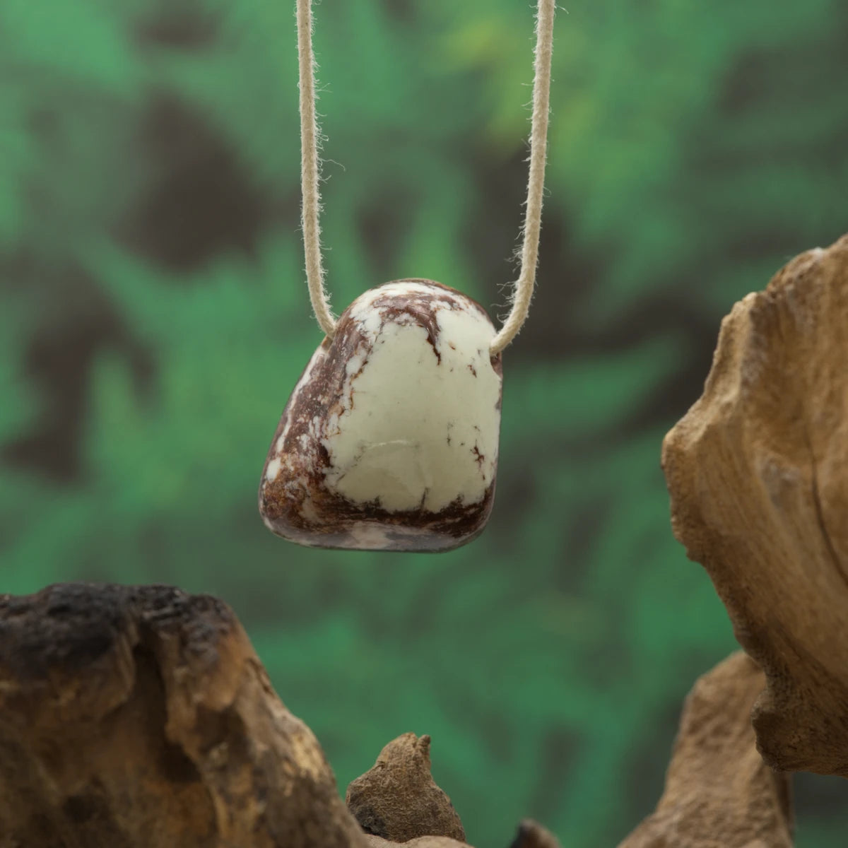 Gelblicher Magnesit – Entspannung, Selbstakzeptanz und innere Ruhe.