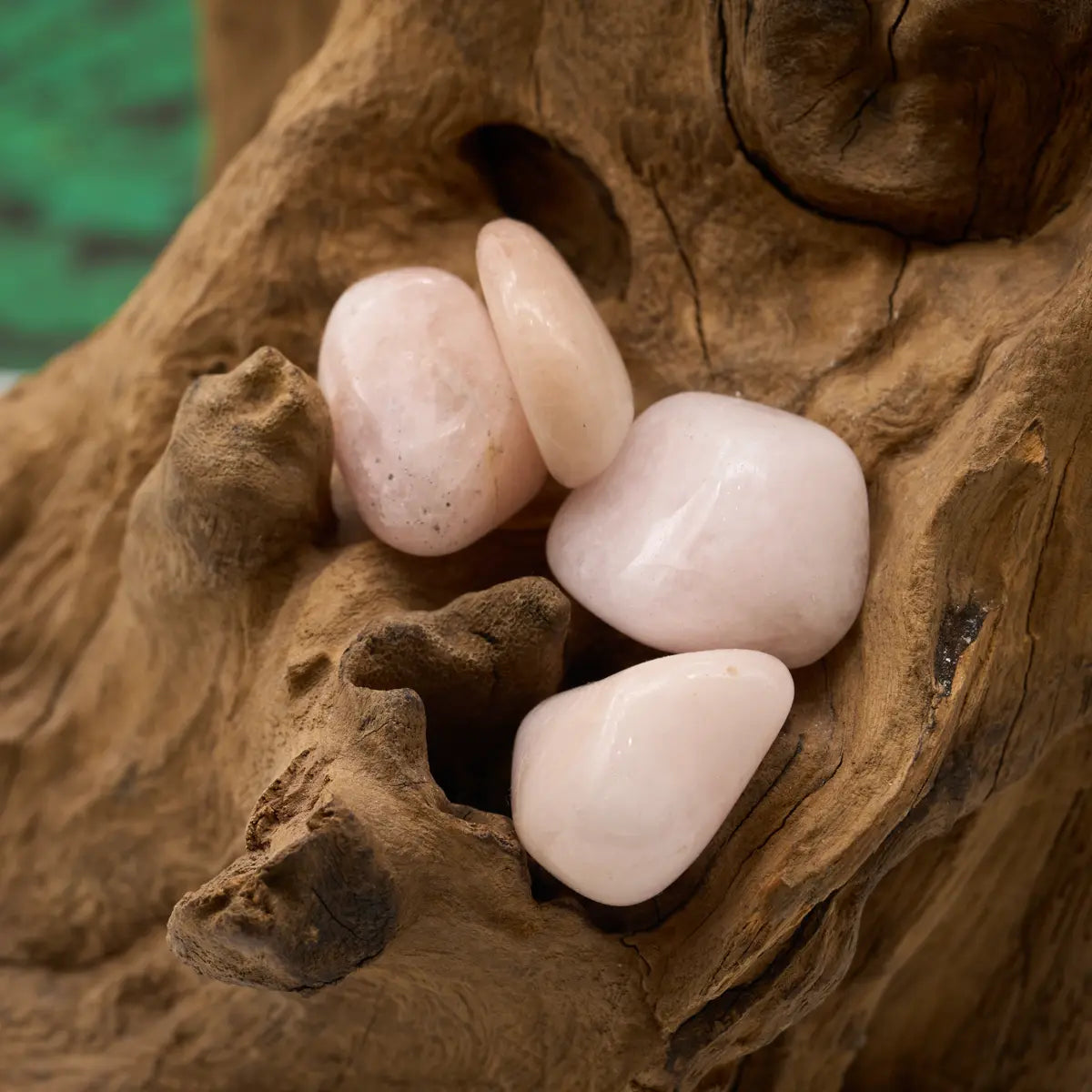 Hellrosa – bringt Harmonie und emotionale Heilung.