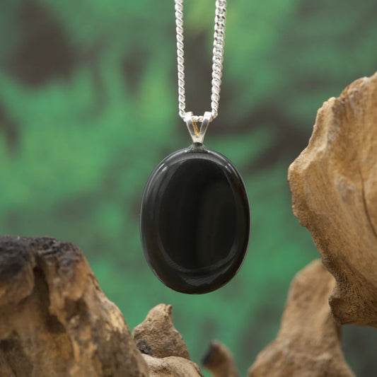 Regenbogen-Obsidian – Herzheilung, Schutz und Loslassen alter Muster.