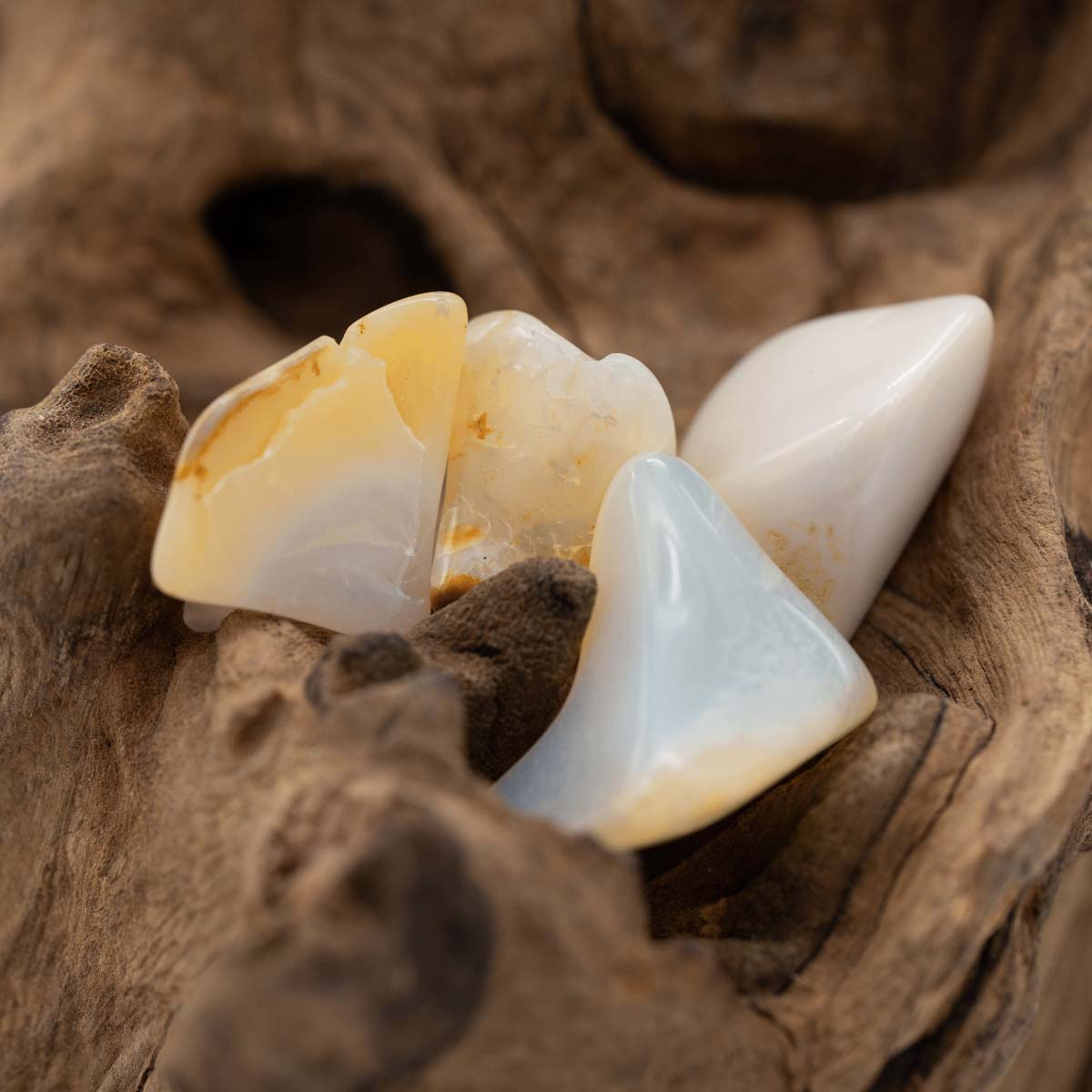 Hellgrün – bringt Heilung und emotionale Balance.