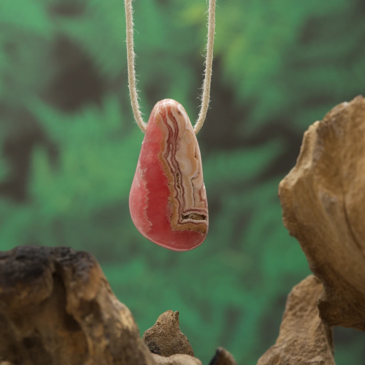 Rosa Rhodochrosit – Liebe, Herzheilung und Lebensfreude.