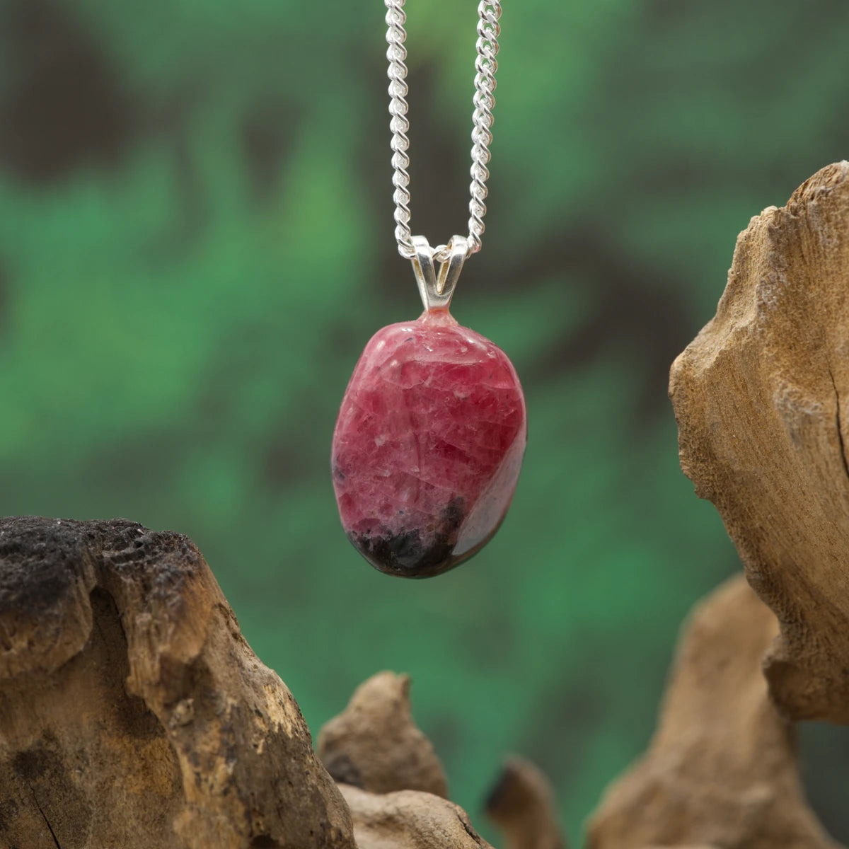 Rosa-schwarz gemasert – Herzheilung, Vergebung und Stabilität.