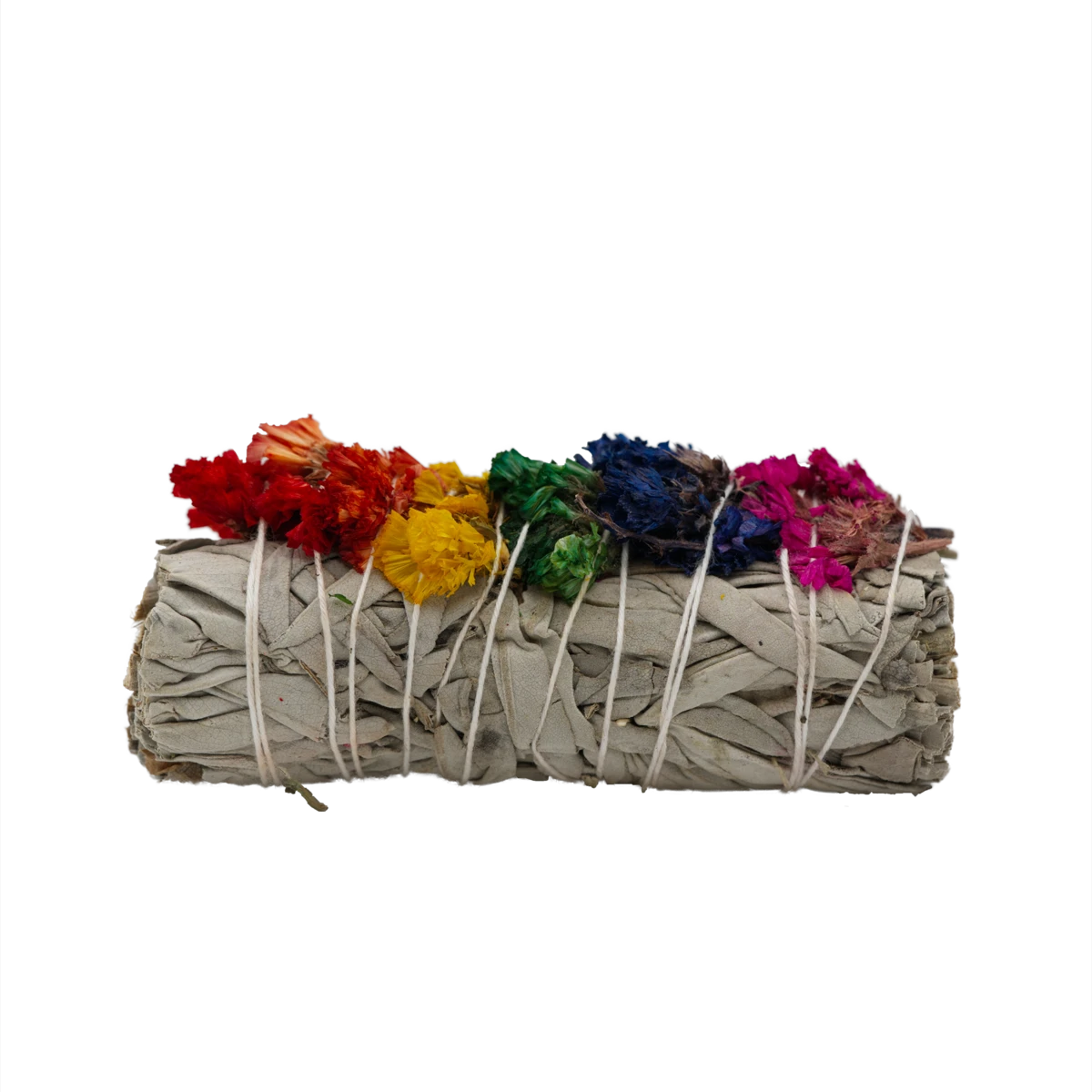 Räucherbündel aus weißem Salbei mit bunten Sinuatablüten in Chakra-Farben – für Reinigung, Harmonie und energetisches Gleichgewicht.