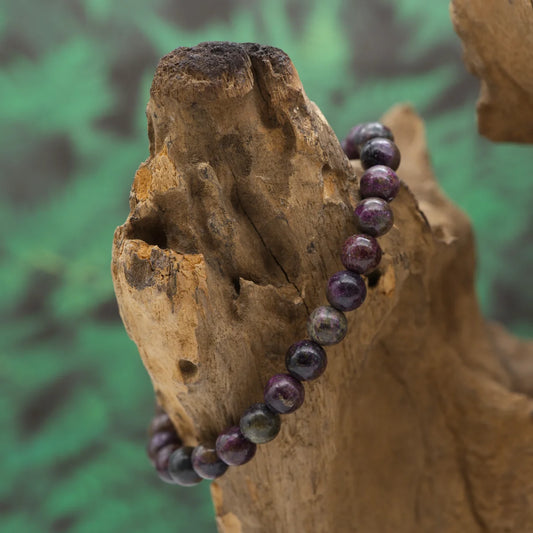 Edelstein-Armband aus 6 mm Stichtit – unterstützt Vergebung und inneren Frieden.