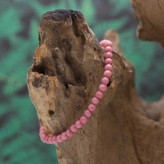 Edelstein-Armband aus 4 mm Thulit – stärkt Selbstwert und Lebenslust.