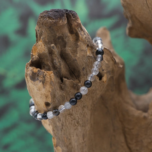 Edelstein-Armband aus 4 mm Turmalinquarz – verbindet Schutz und Klarheit.