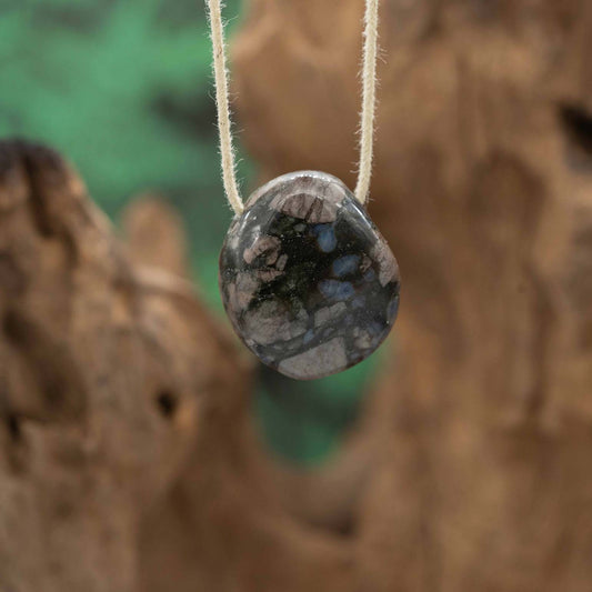 Vulkanit "Blue Spot Stone / Que Sera Stone" Anhänger gelocht