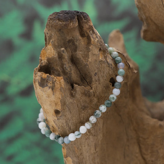 Edelstein-Armband aus 4 mm Baumachat – erdet und stärkt innere Balance.