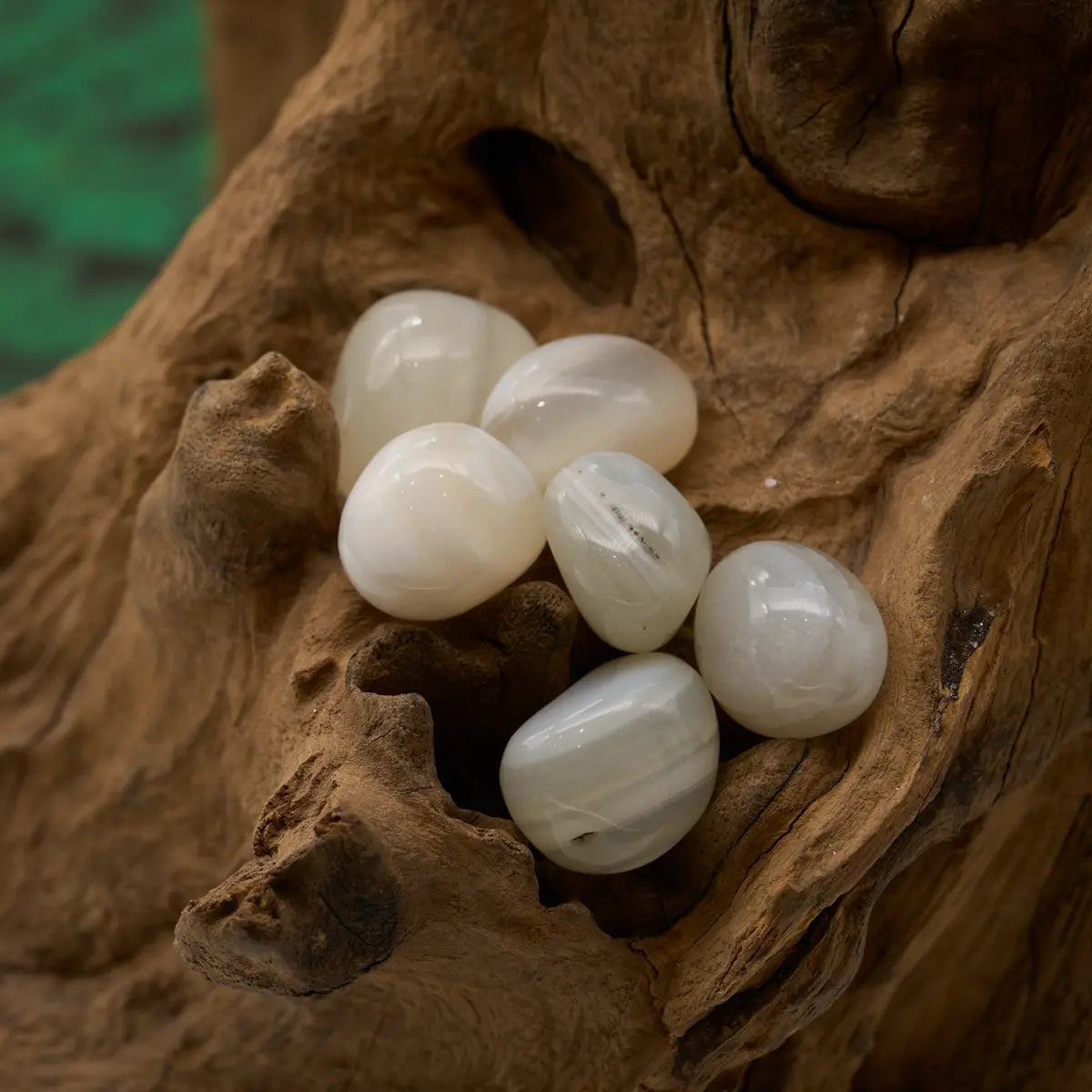 Zarter Friedensachat-Trommelstein – schenkt Harmonie und Ausgleich.