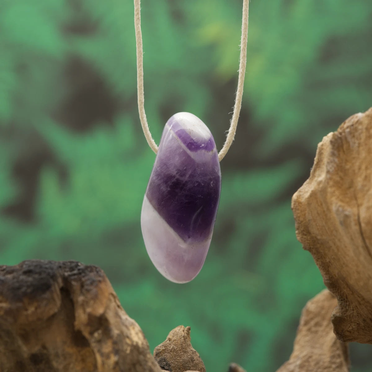 Gestreifter Chevron-Amethyst – Intuition, Einsicht und Ausgleich.