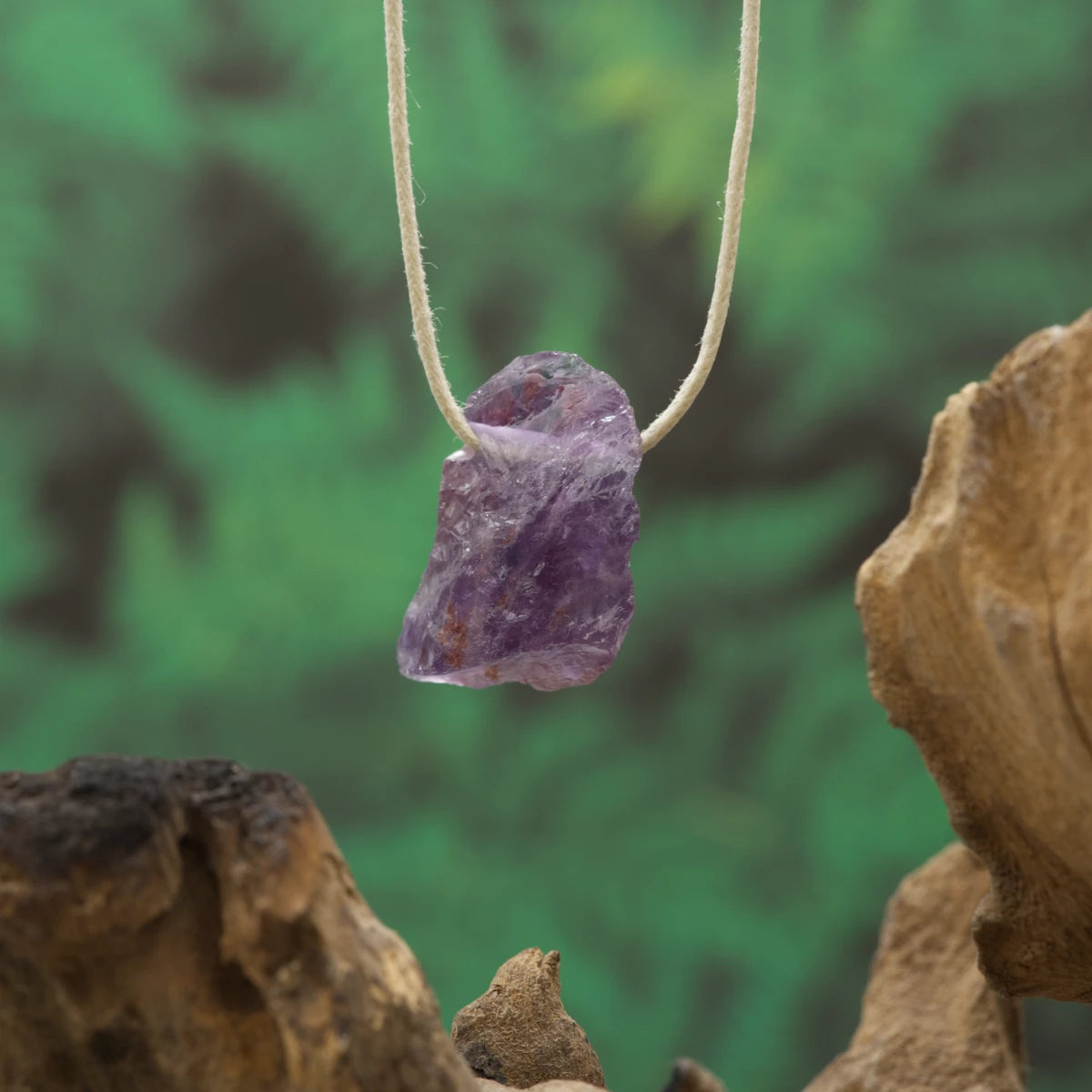 Rohstein-Amethyst – Reinheit, Spiritualität und Schutz.