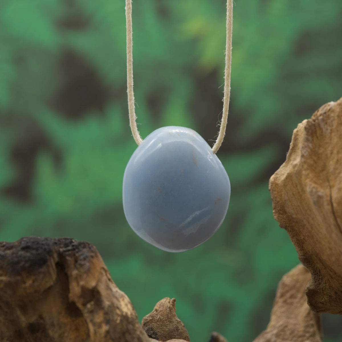 Hellblauer Angelith – himmlische Ruhe, Frieden und Mitgefühl.