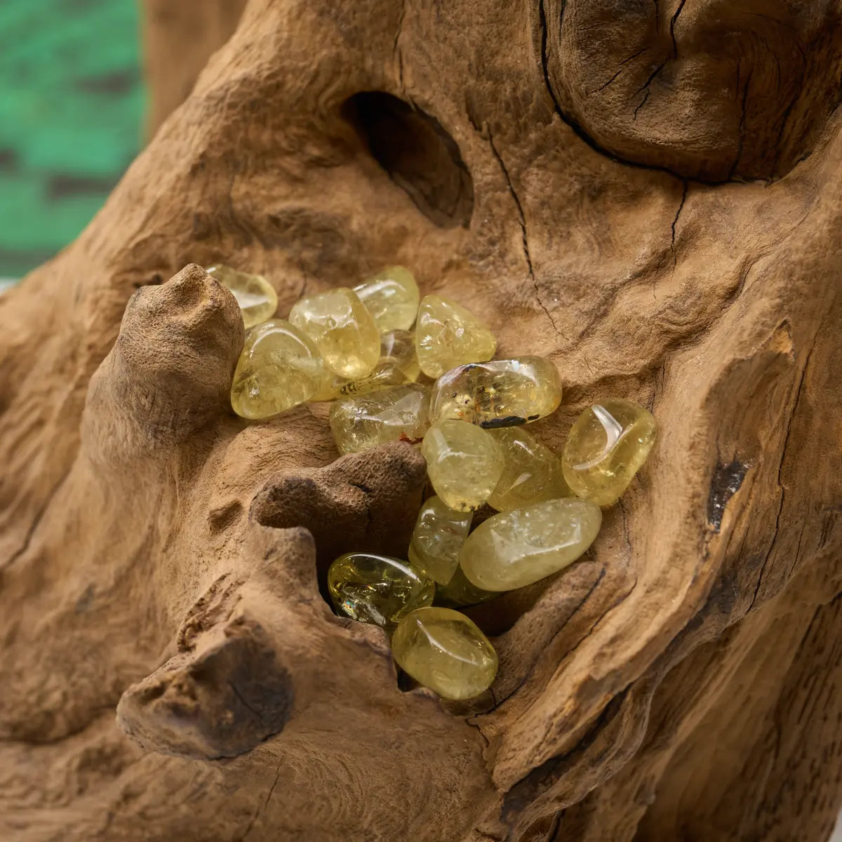 Goldgelber Apatit-Trommelstein – belebt Geist und fördert Kreativität.