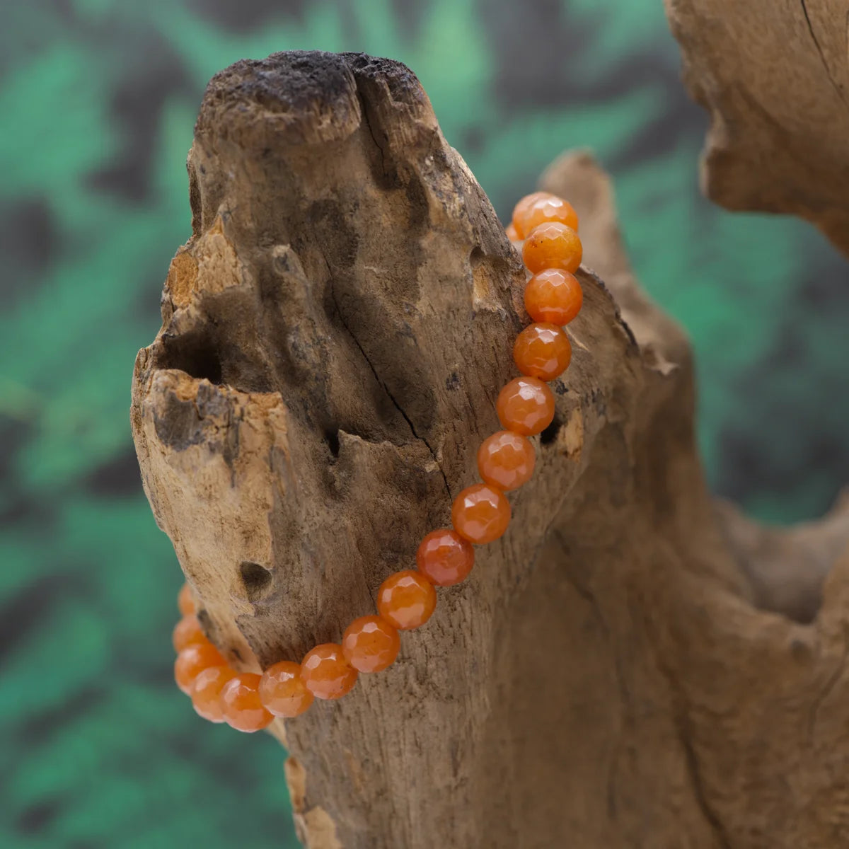 Edelstein-Armband aus 6 mm facettiertem orangefarbenem Aventurin – wärmt und belebt.