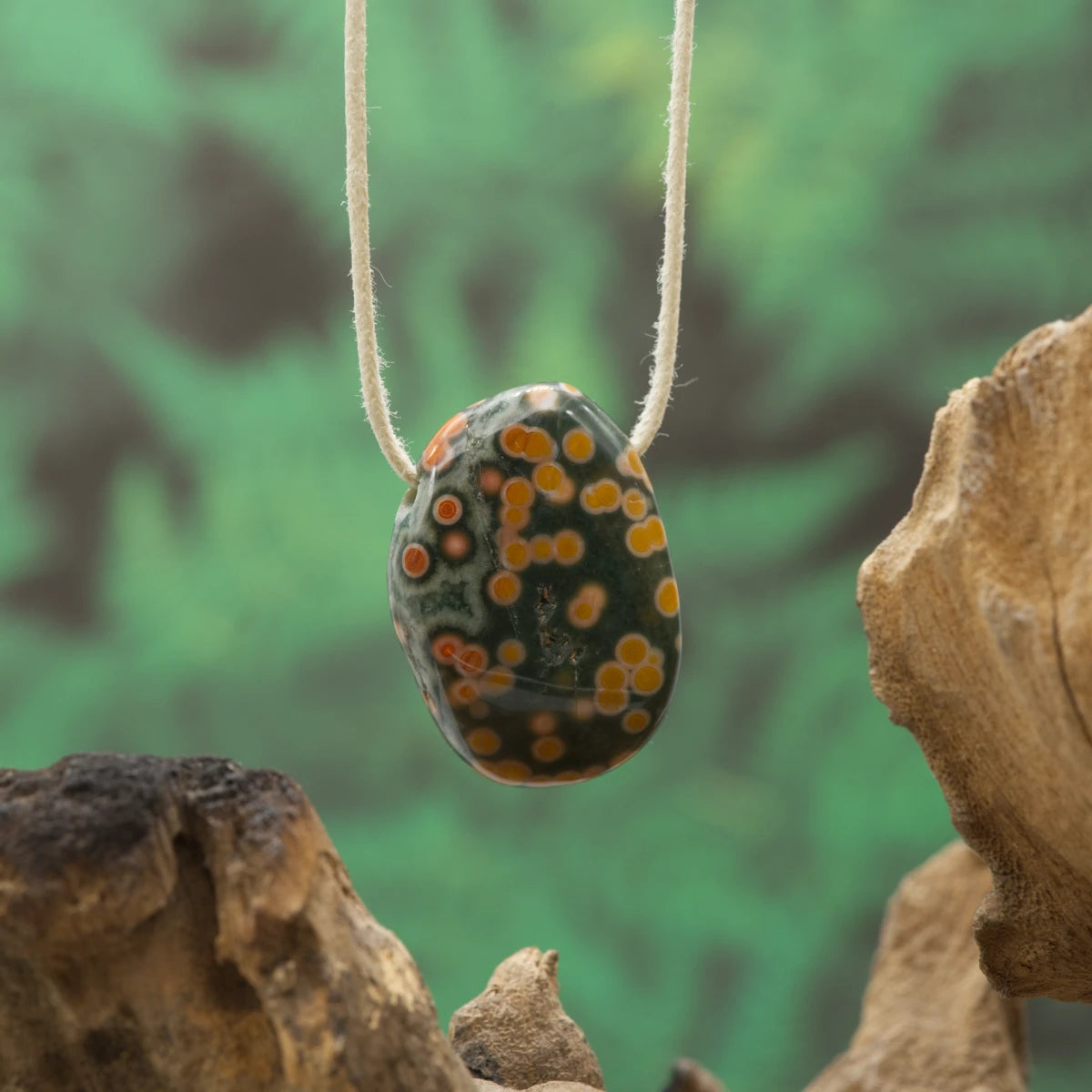 Meerblauer Ozeanchalcedon – Emotionale Tiefe, Frieden und Vertrauen.