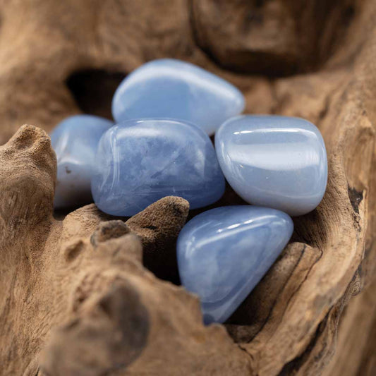 Chalcedon blau Trommelstein