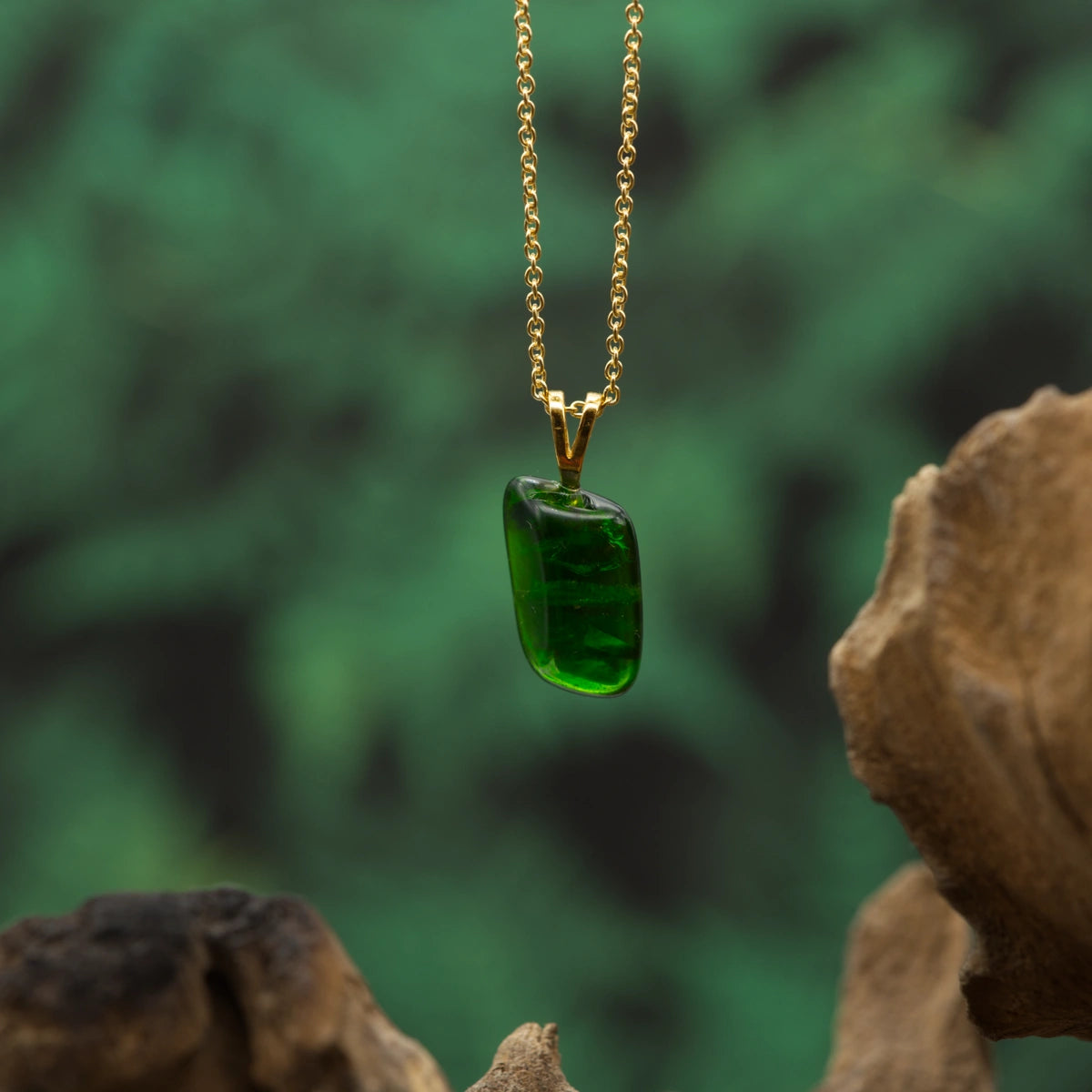 Chromdiopsid 1A-Qual. Anhänger mini in Gold & Silber