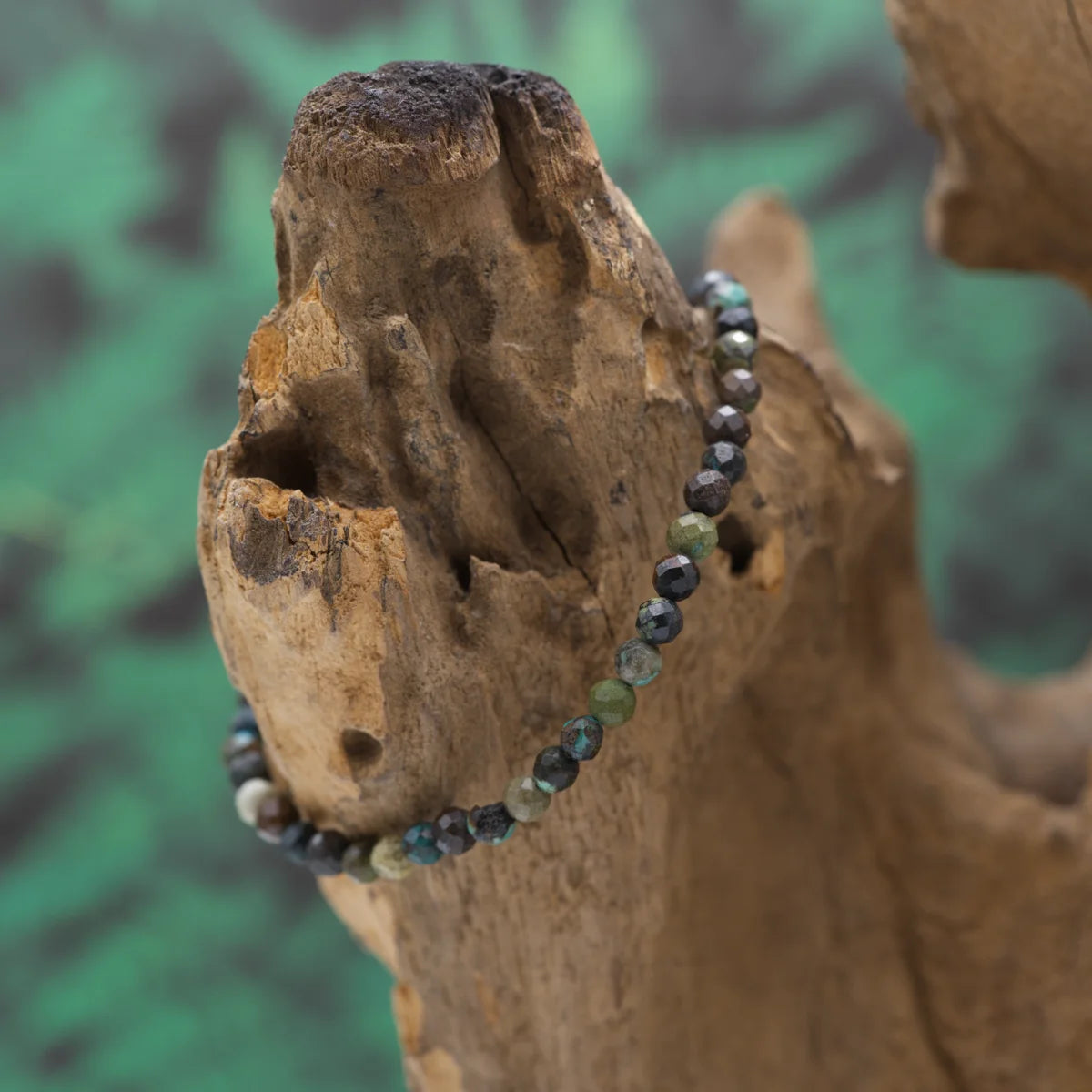 Edelstein-Armband aus 4 mm facettiertem Chrysokoll – beruhigend und ausgleichend.