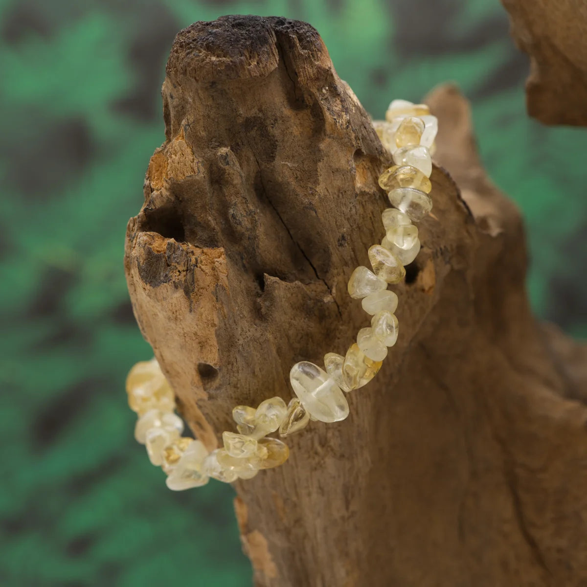 Splitterarmband aus goldenem Citrin – stärkt Lebensfreude und Kreativität.