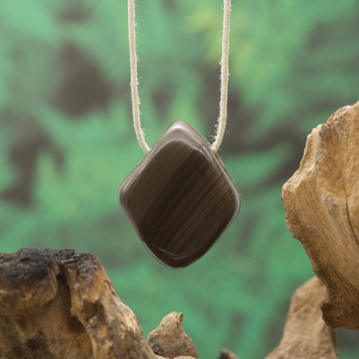 Beigebrauner Dolomit – Ruhe, Erdung und Stabilität im Alltag.