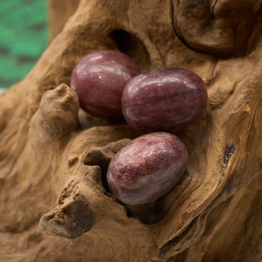 Zart rosé mit Einschlüssen – öffnet das Herz und erfreut.