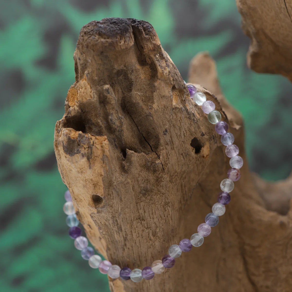 Edelstein-Armband aus 4 mm Fluorit – bringt Ordnung und geistige Klarheit.