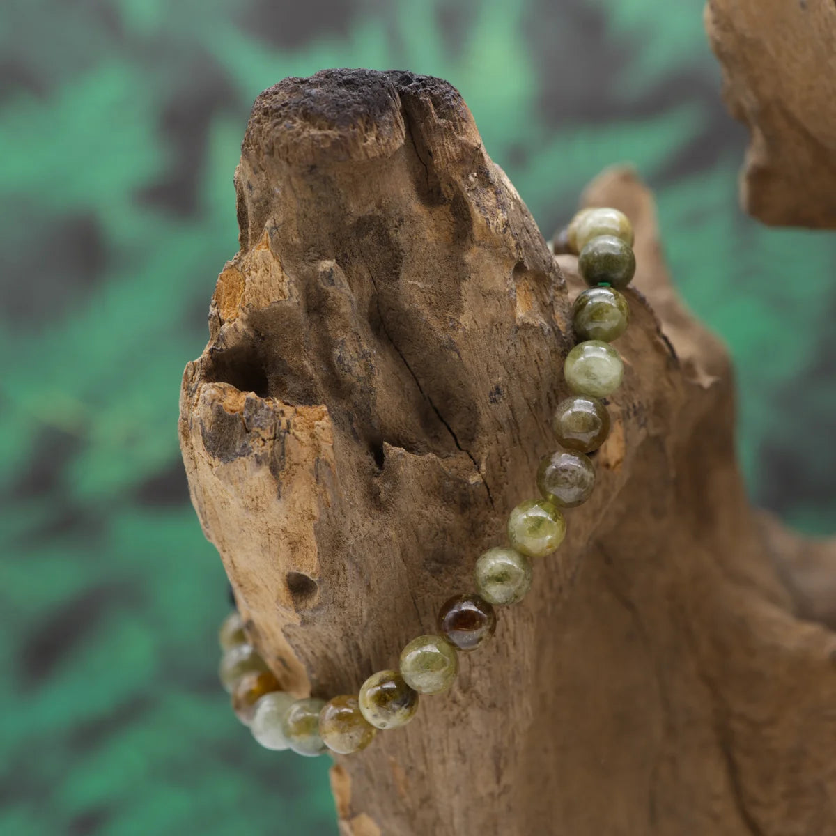 Armband 6 mm: Edelstein-Armband aus 6 mm Grossular – stärkt Regeneration und Herzenergie.