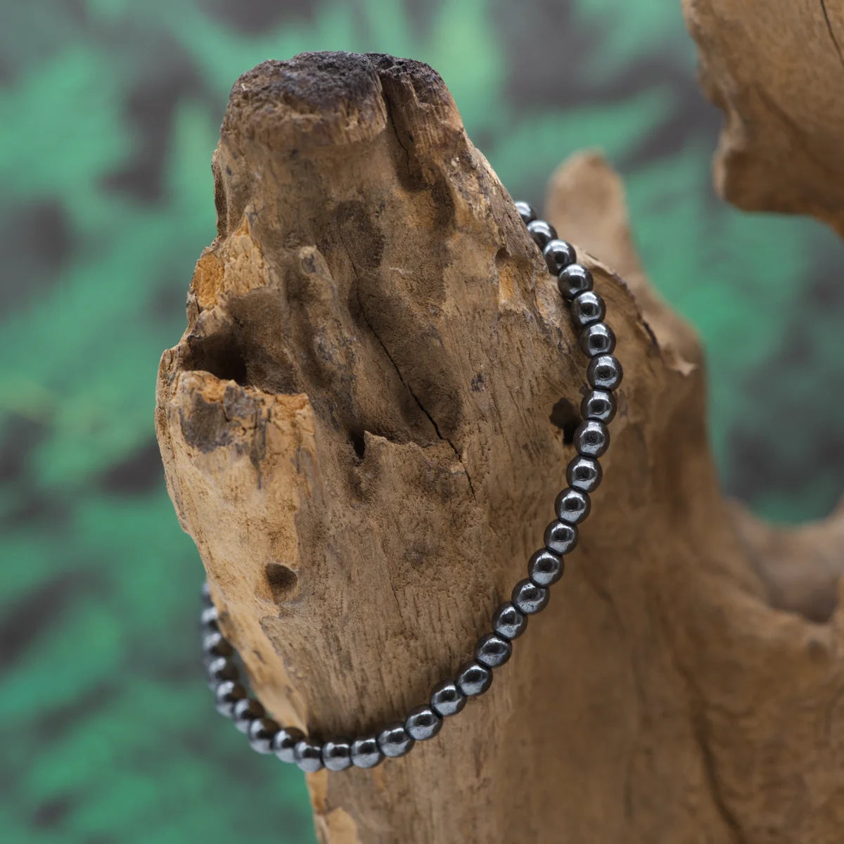 Edelstein-Armband aus 4 mm Hämatin – erdet und schützt vor negativer Energie.