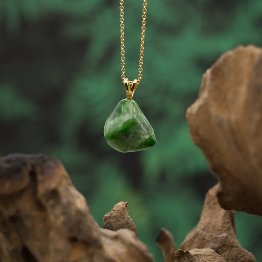 Jade "Nephritjade " Anhänger in Gold & Silber