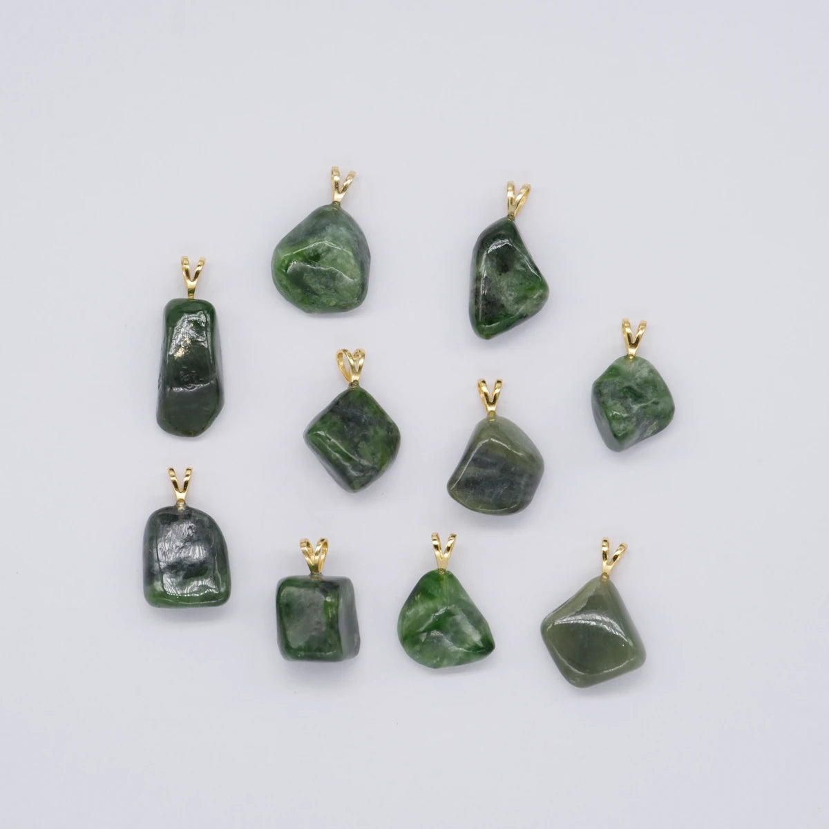 Jade "Nephritjade " Anhänger in Gold & Silber