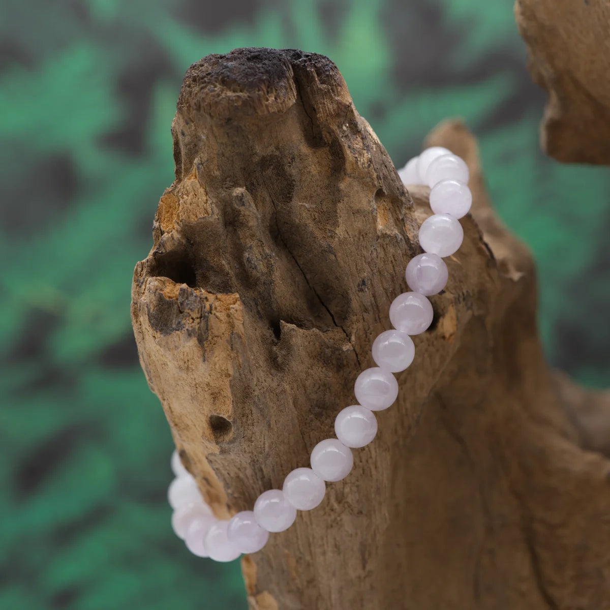 Edelstein-Armband aus 6 mm Kunzit – öffnet das Herz und beruhigt.