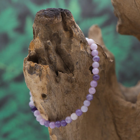 Edelstein-Armband aus 4 mm Lepidolith – beruhigt Nerven und harmonisiert.