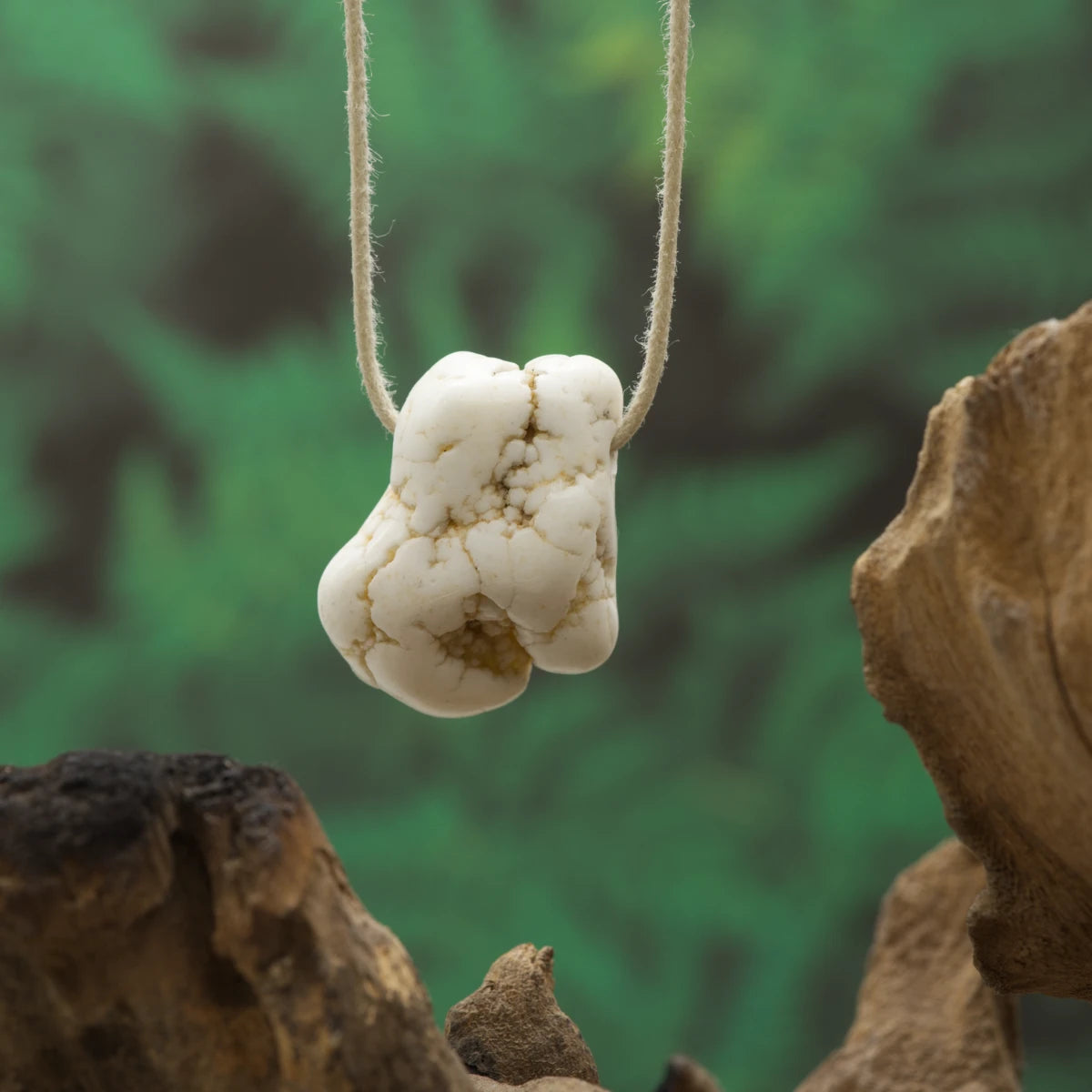 Natürliche Magnesit-Nuggets – Entspannung, Ausgleich und Achtsamkeit.