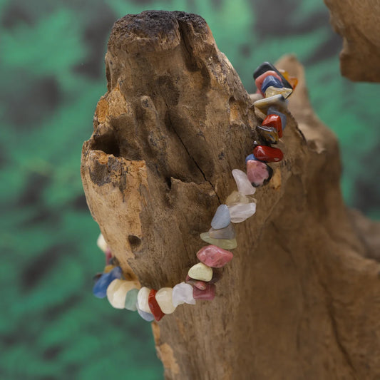 Splitterarmband mit verschiedenen Edelsteinen – bringt Balance und vielseitige Energie.