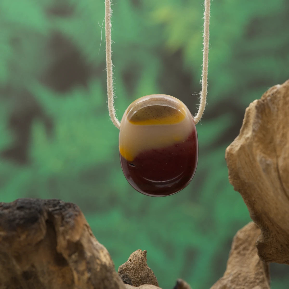 Bunt gemusterter Mookait – Vitalität, Erdung und Lebensfreude.