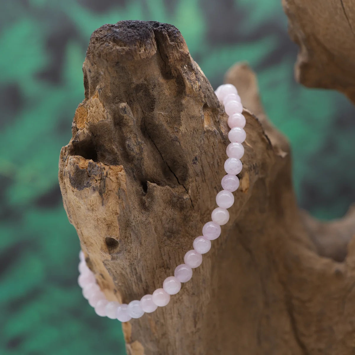 Edelstein-Armband aus 4 mm Morganit (1A) – stärkt Sanftmut und Selbstliebe.