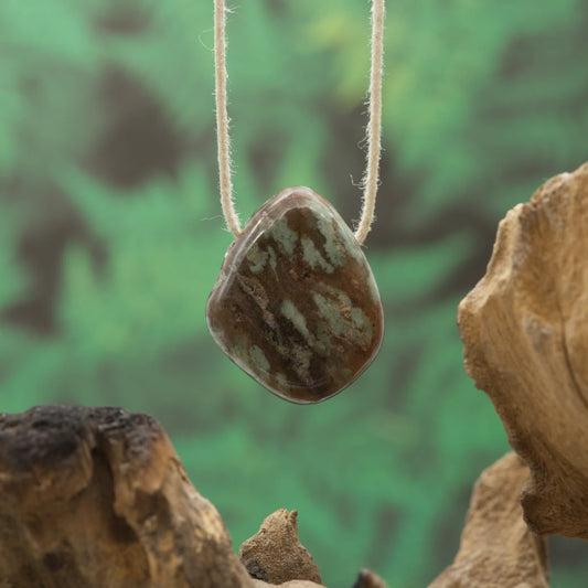 Beigebrauner Nunderit – Erdung, Gelassenheit und innere Balance.