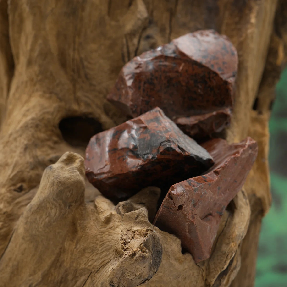 Mahagoni-Obsidian-Rohstein – erdet und klärt alte Muster.