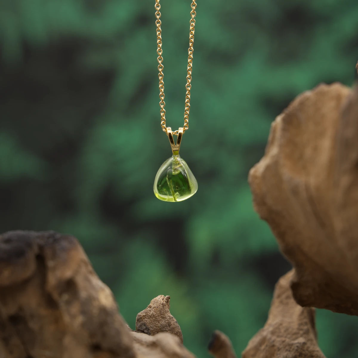 Peridot „Olivin, Chrysolith“ 1A-Qual. Anhänger mini in Gold & Silber