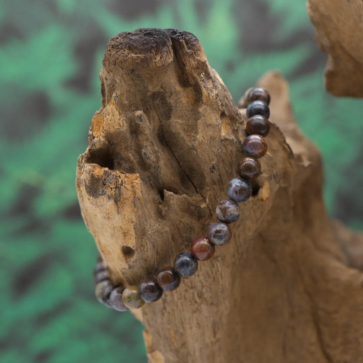 Edelstein-Armband aus 6 mm Pietersit – fördert Wandel und Willenskraft.