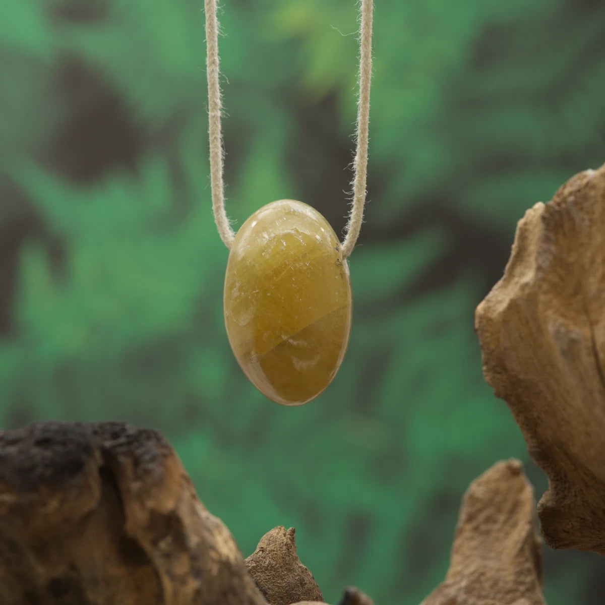 Goldgelber Saphir – Freude, Zuversicht und Manifestation.