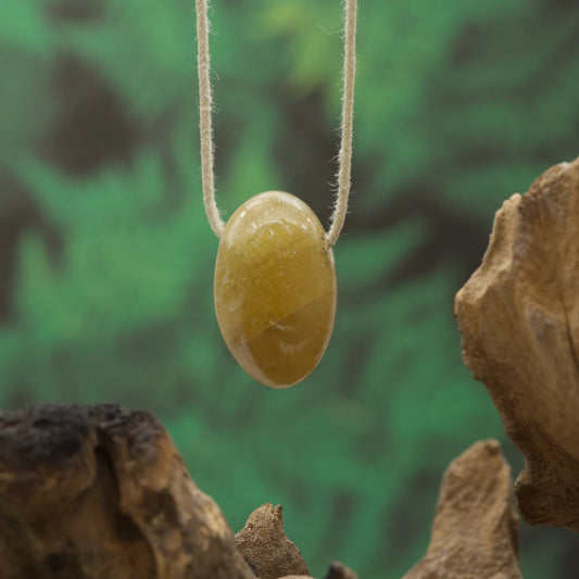 Goldgelber Saphir – Freude, Zuversicht und Manifestation.