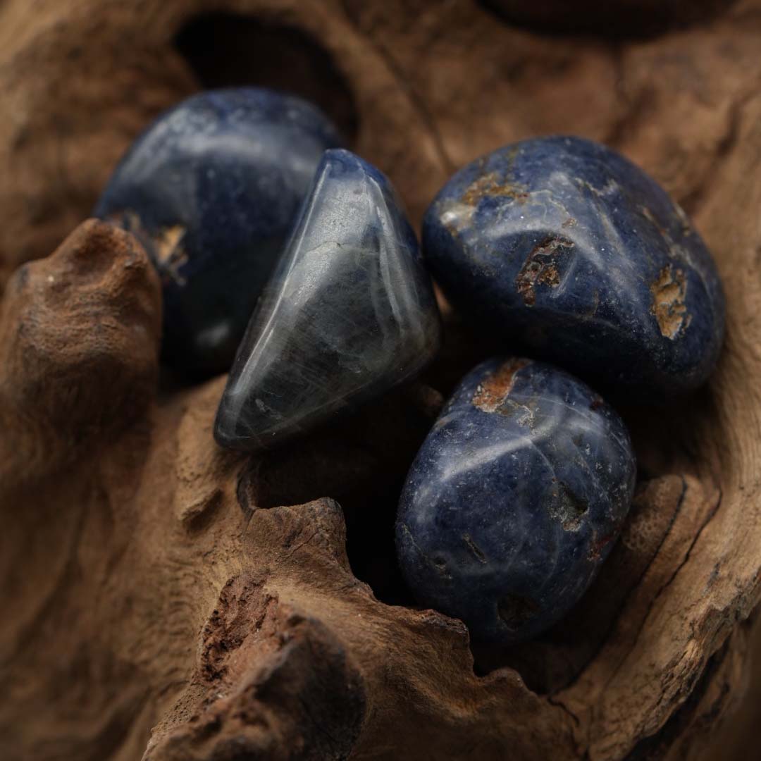 Saphir blau Trommelstein